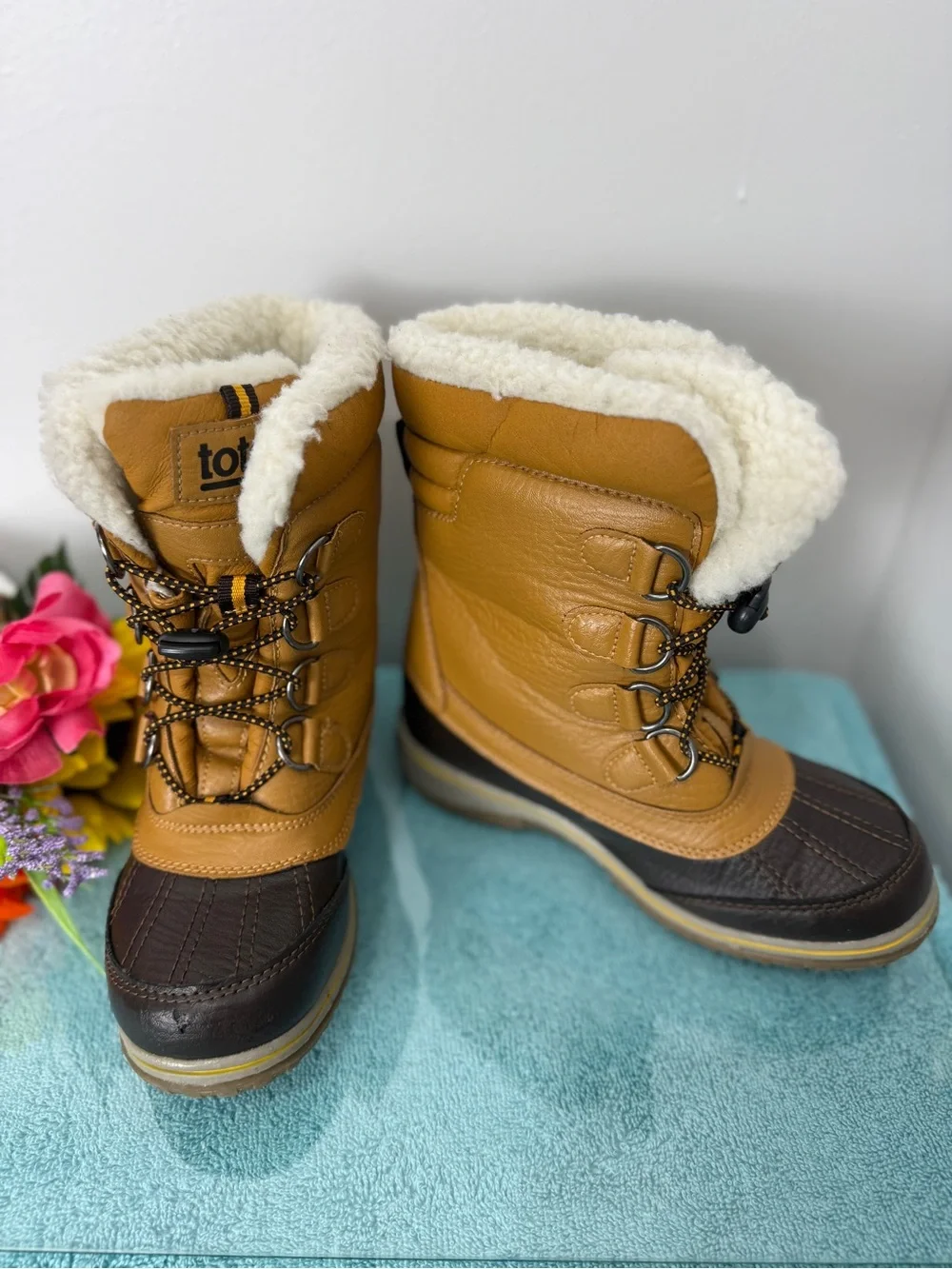 totes Kids Tan and Dark Brown Shearling-Lined Winter Boots